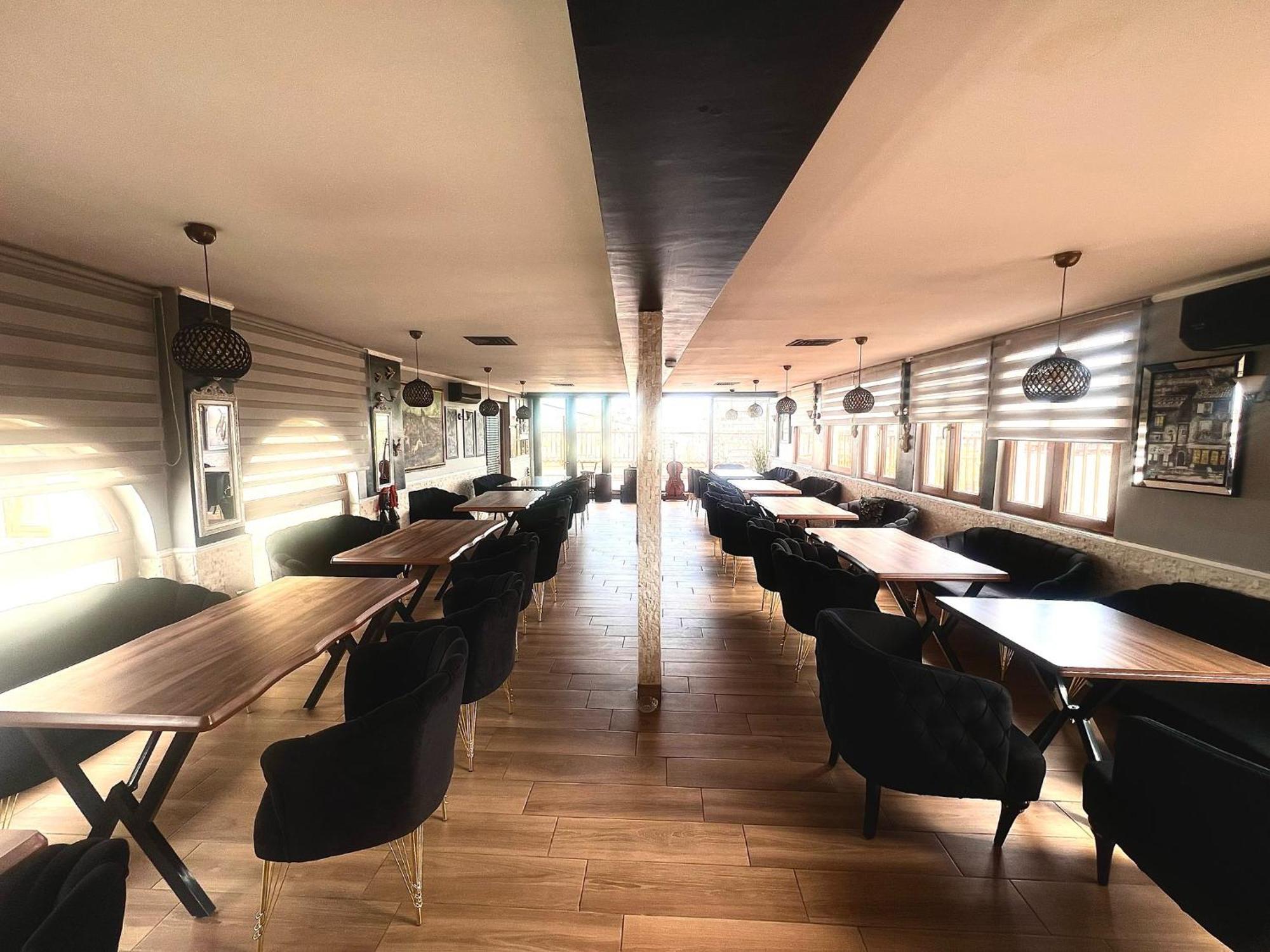 Hotel Reina Βουκουρέστι Εξωτερικό φωτογραφία