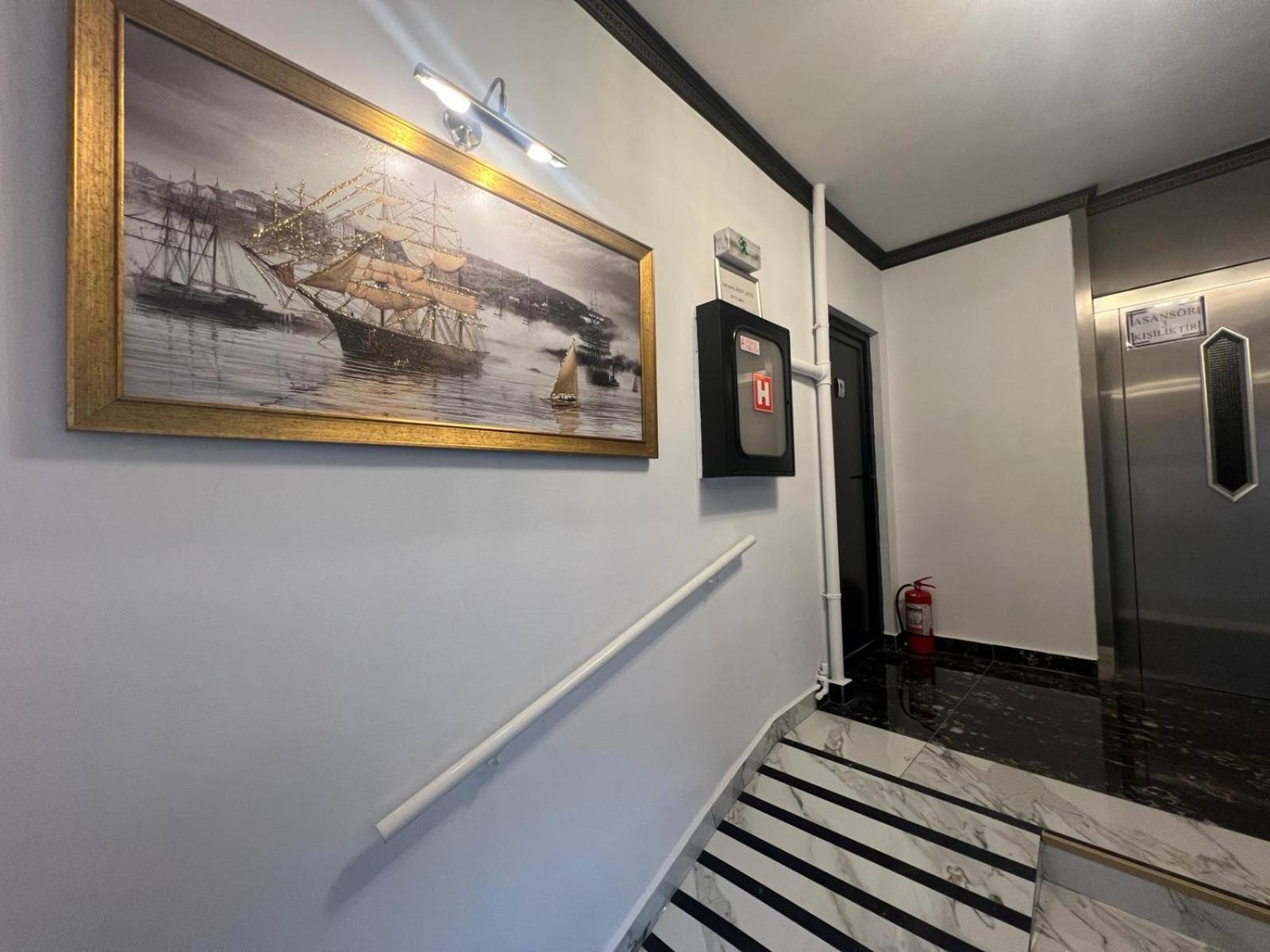 Hotel Reina Βουκουρέστι Εξωτερικό φωτογραφία
